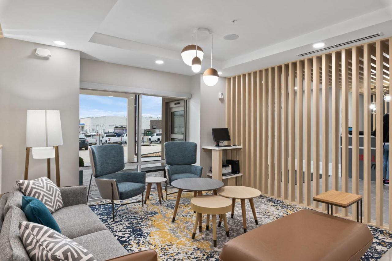 Towneplace Suites By Marriott White Hall Екстер'єр фото