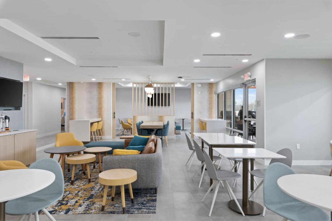 Towneplace Suites By Marriott White Hall Екстер'єр фото