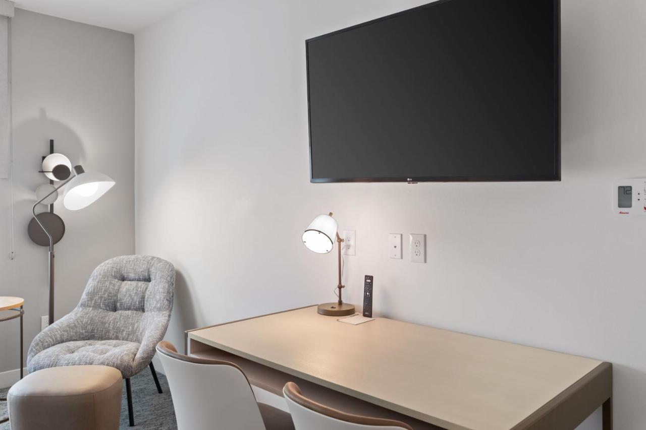 Towneplace Suites By Marriott White Hall Екстер'єр фото