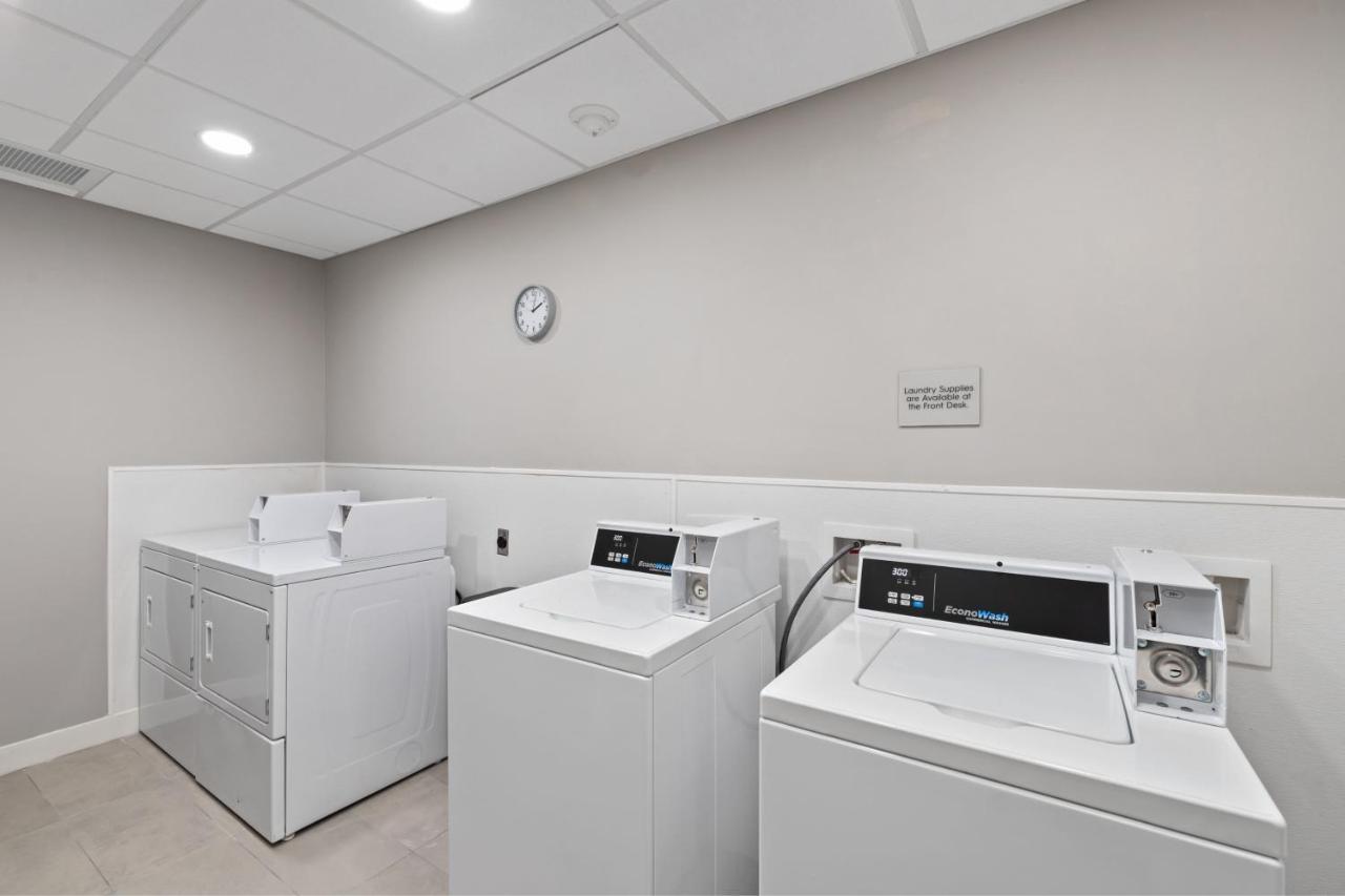 Towneplace Suites By Marriott White Hall Екстер'єр фото